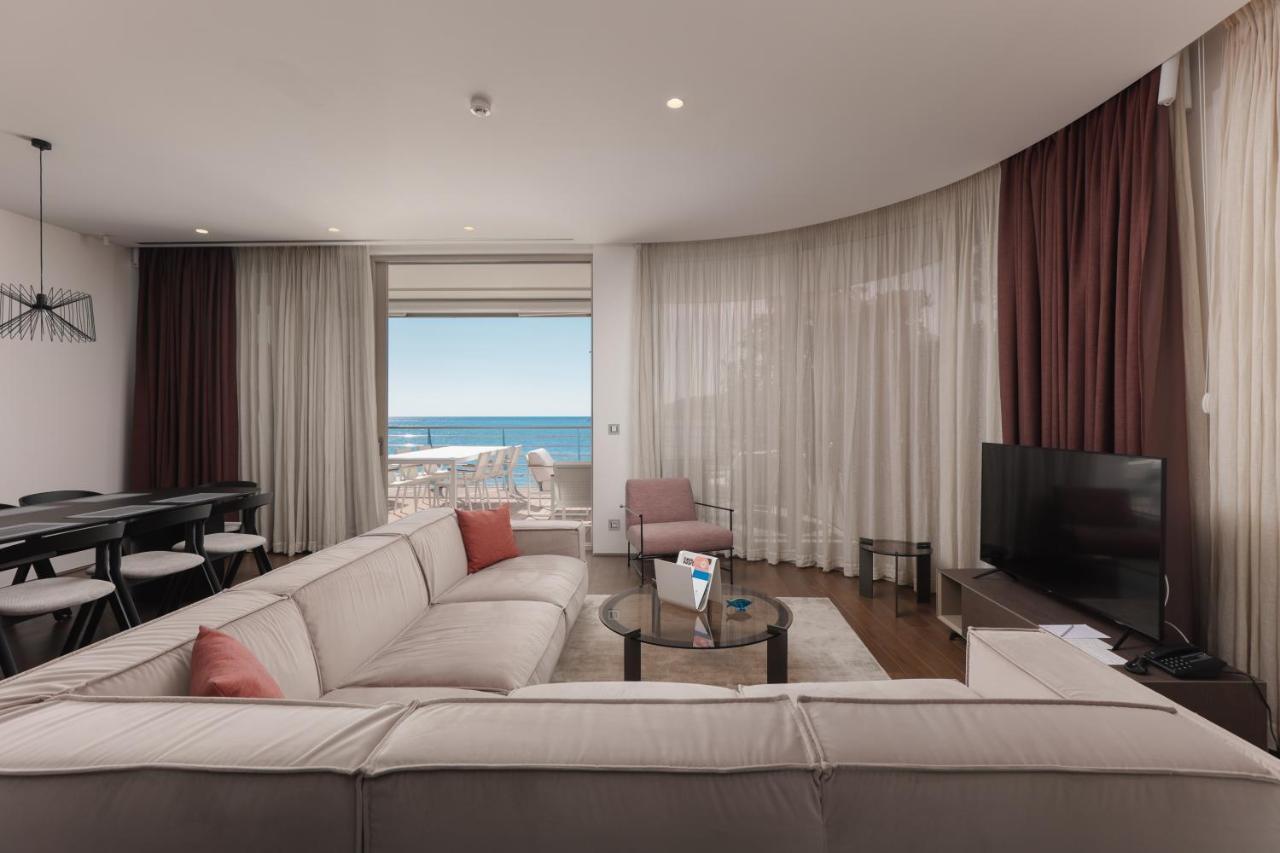 Three-Bedroom Apartment Sea View,1317321433:JPEG