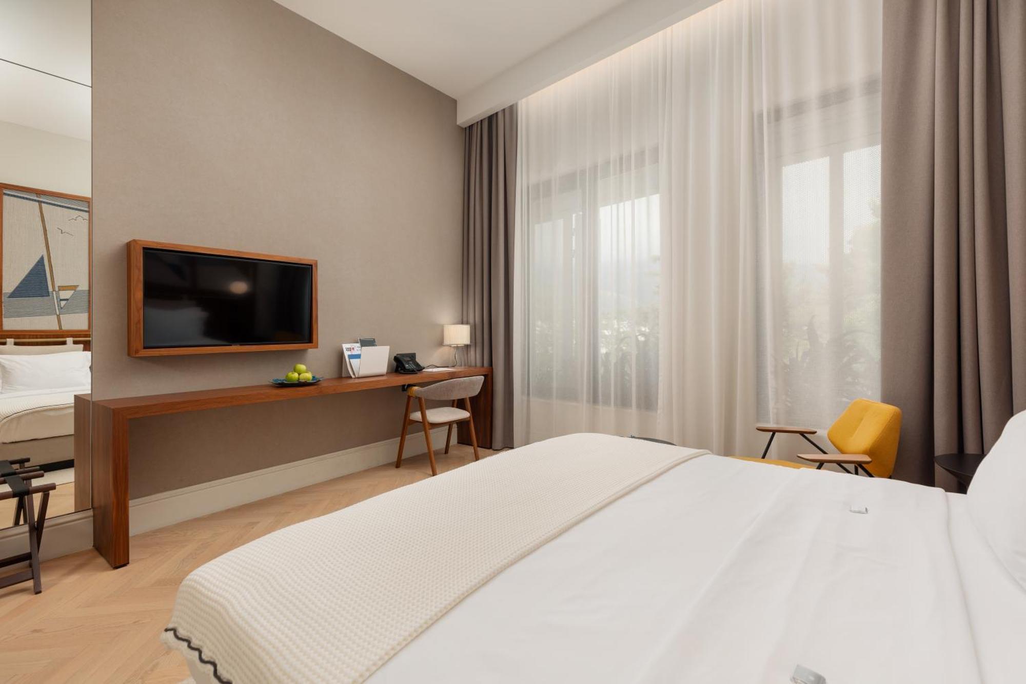 Superior Double Room Garden View